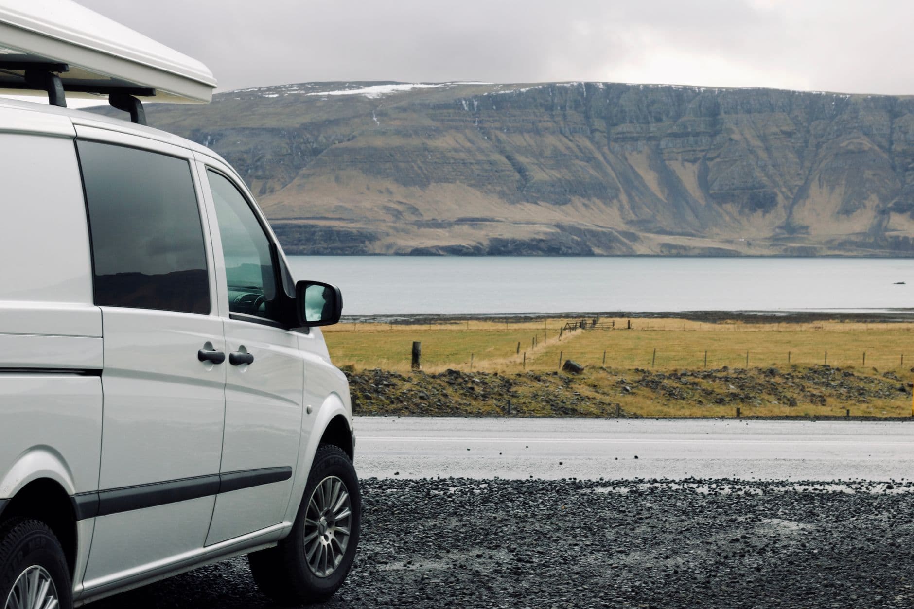 Fourgon type Sprinter aménagé en camping-car