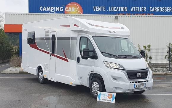 Location Camping-Car et Van Pyrénées Atlantiques : dès 40 €/jour - Yescapa