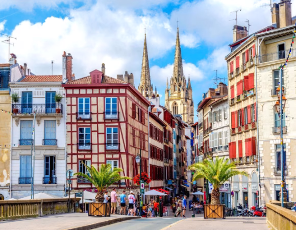Bayonne