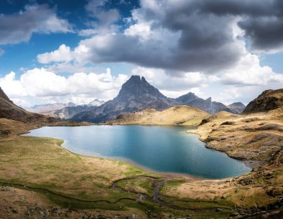 Que dit la loi espagnole sur le vanlife en Euskadi et au Pays Basque sud ?