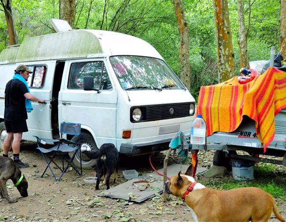 Comment adopter une vanlife écoresponsable au Pays Basque ?
